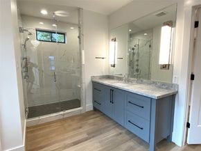 1001 E 27th Street, Houston TX 77009