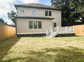1001 E 27th Street, Houston TX 77009