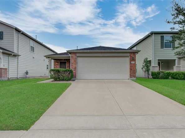 2666 Skyview Knoll Court, Houston TX 77047