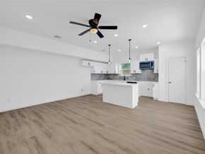 8023 Birmingham, Houston TX 77028
