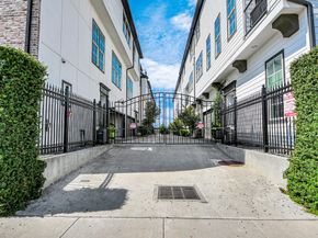 4136 Willowbend Boulevard, Houston TX 77025