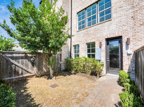 4136 Willowbend Boulevard, Houston TX 77025