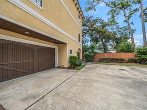 1302 Antoine Drive C, Houston TX 77055