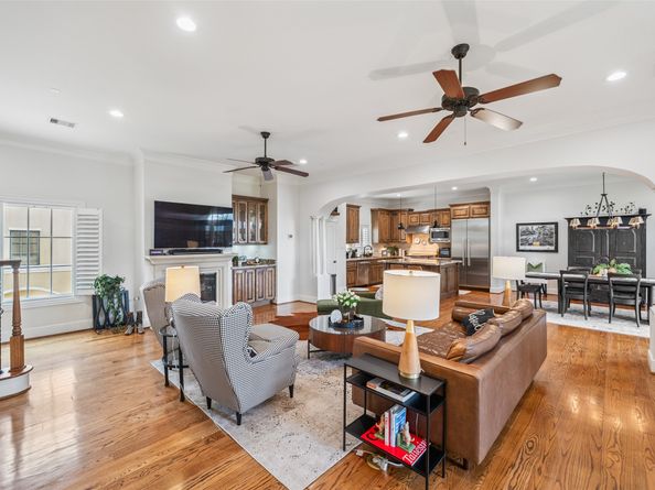 1302 Antoine Drive C, Houston TX 77055