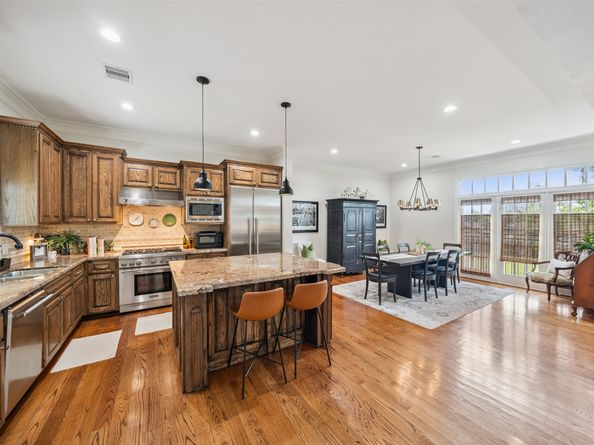 1302 Antoine Drive C, Houston TX 77055
