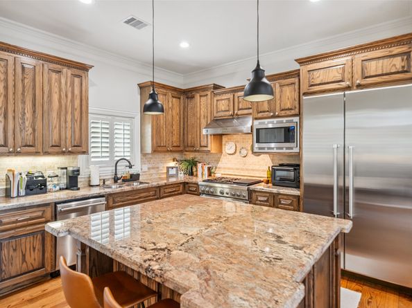 1302 Antoine Drive C, Houston TX 77055