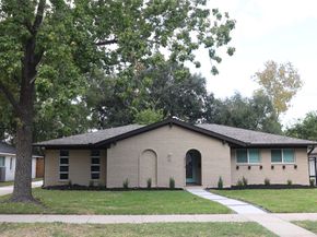 6214 Yarwell Drive, Houston TX 77096