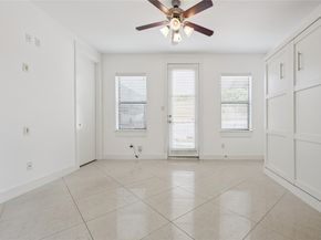 1819 Dart Street, Houston TX 77007