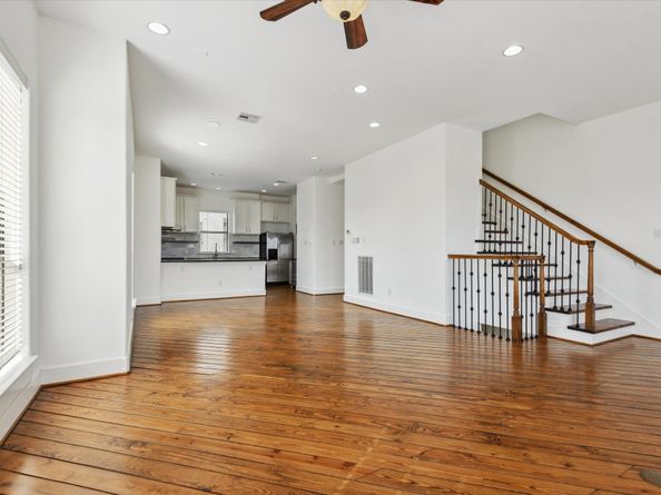 1819 Dart Street, Houston TX 77007