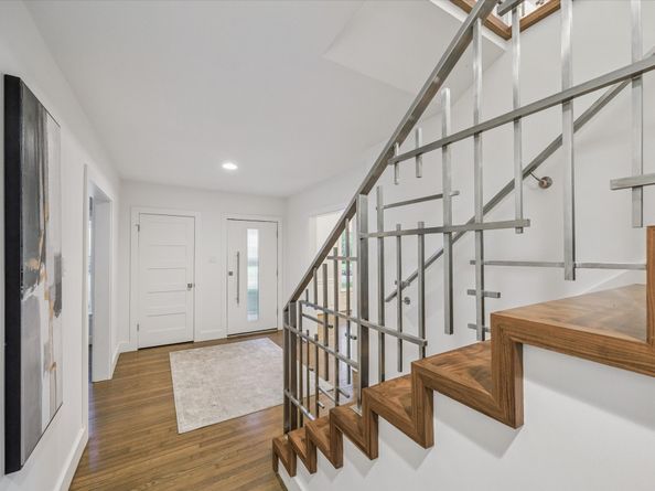 2420 Locke Lane, Houston TX 77019