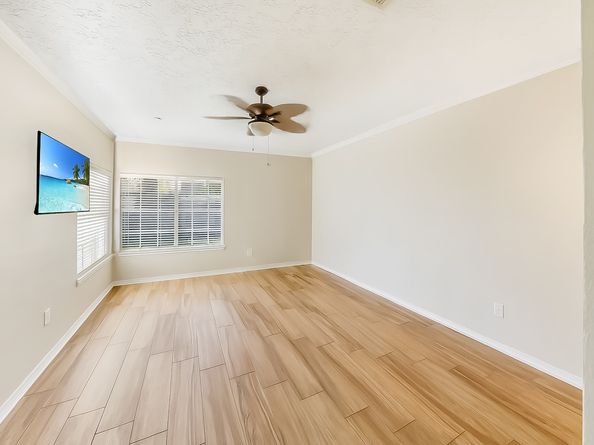 15914 Meadowside Drive, Houston TX 77062