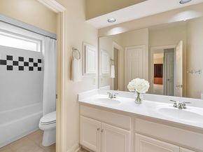 15914 Meadowside Drive, Houston TX 77062