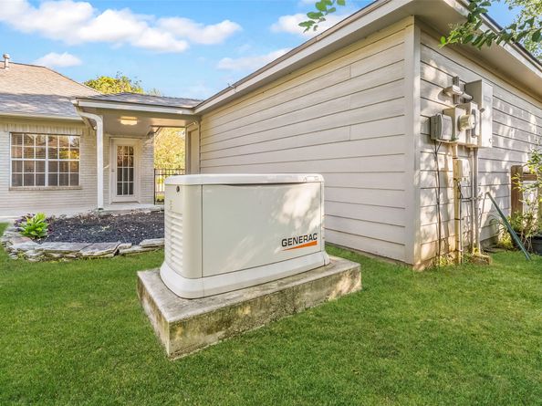 15914 Meadowside Drive, Houston TX 77062