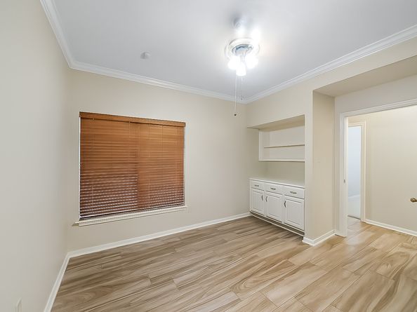 15914 Meadowside Drive, Houston TX 77062