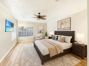 15914 Meadowside Drive, Houston TX 77062