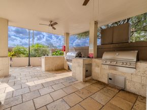 3525 Sage Road 414, Houston TX 77056