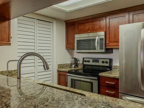 3525 Sage Road 414, Houston TX 77056