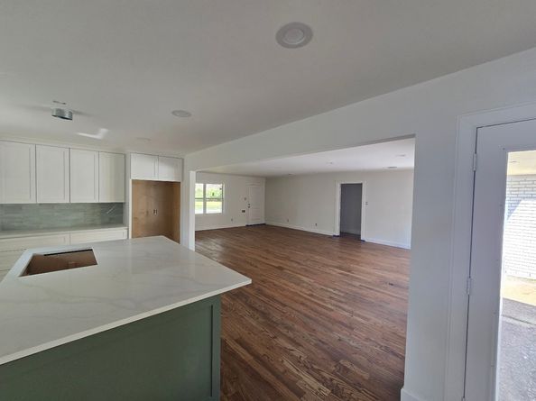 7727 Fairdale Lane, Houston TX 77063