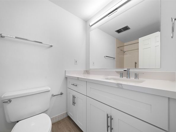 2001 Holcombe Boulevard 705, Houston TX 77030