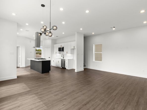 5512 Hardy Street, Houston TX 77009