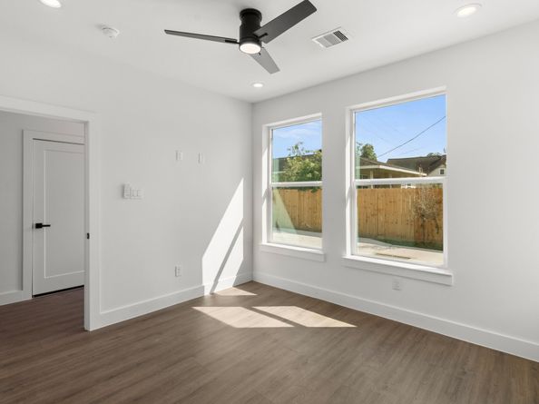 5512 Hardy Street, Houston TX 77009