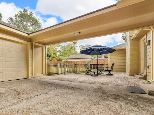 23822 Northcrest Drive, Spring TX 77389