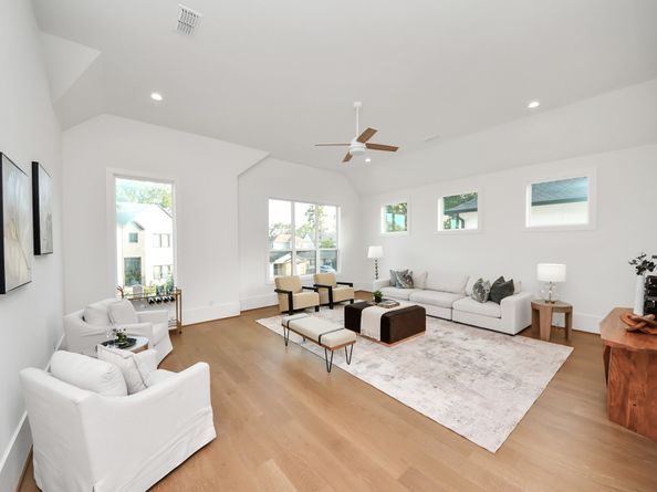 1529 Althea Drive, Houston TX 77018