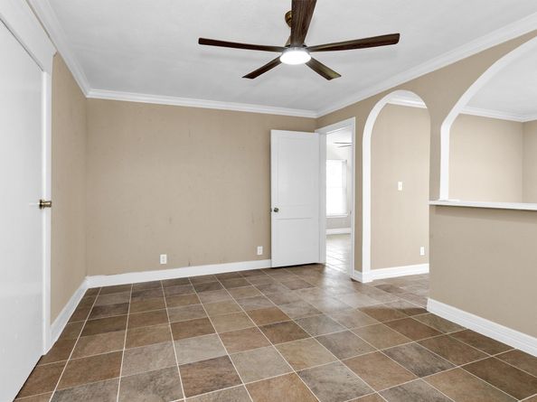 1224 Neyland Street, Houston TX 77022