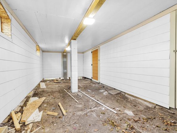 1224 Neyland Street, Houston TX 77022