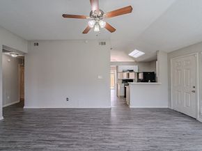 3922 Whitchurch Drive, Houston TX 77066
