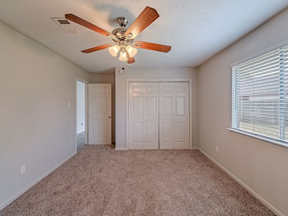 3922 Whitchurch Drive, Houston TX 77066