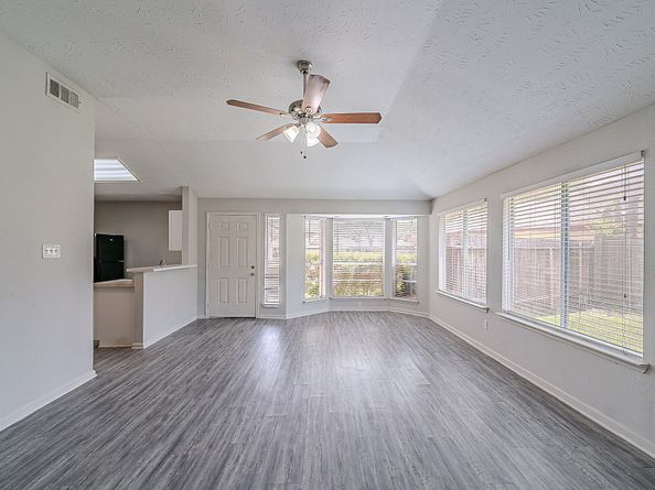 3922 Whitchurch Drive, Houston TX 77066