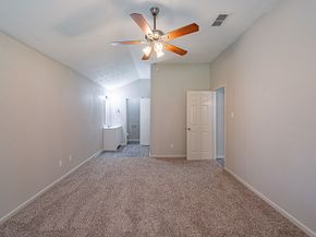 3922 Whitchurch Drive, Houston TX 77066