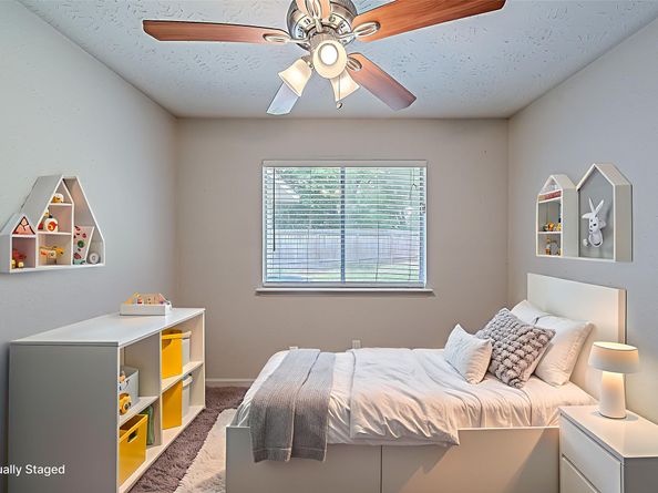 3922 Whitchurch Drive, Houston TX 77066