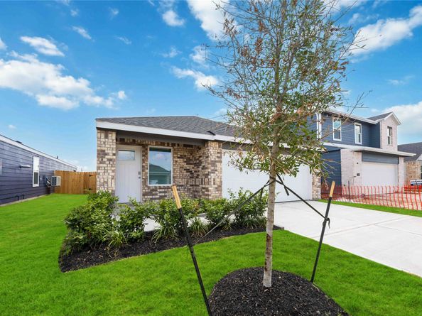 5112 Greengrass Willow Way, Houston TX 77048