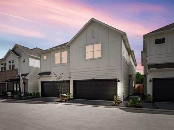 3925 Willowbend Point Drive, Houston TX 77025