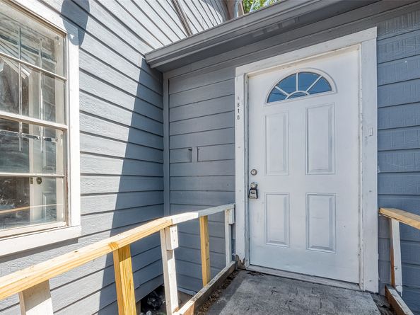 4810 Carmen Street, Houston TX 77033