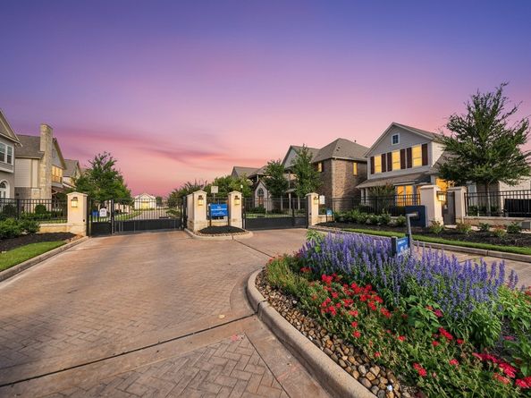 9663 Rockport Hills Drive, Cypress TX 77433