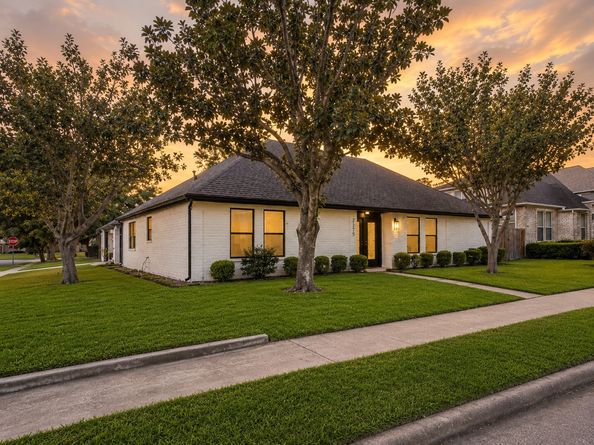 2275 Woodland Springs Street, Houston TX 77077