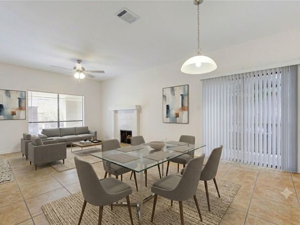 1920 Augusta Drive 5, Houston TX 77057