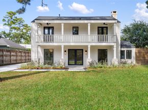814 Azalea Street, Houston TX 77018