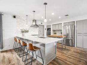 2206 Willowby Drive, Houston TX 77008
