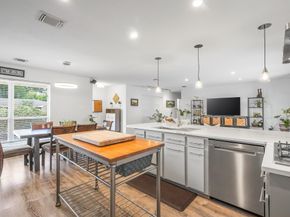 2206 Willowby Drive, Houston TX 77008