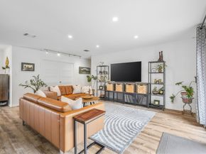 2206 Willowby Drive, Houston TX 77008