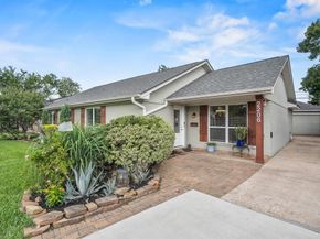 2206 Willowby Drive, Houston TX 77008