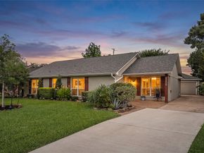 2206 Willowby Drive, Houston TX 77008