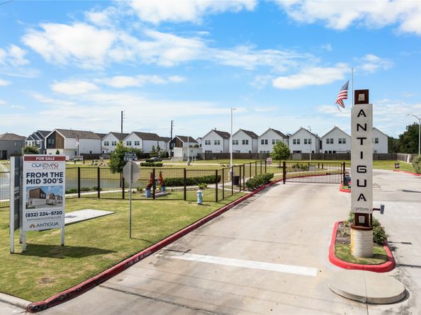 4001 Baja Lane, Houston TX 77045