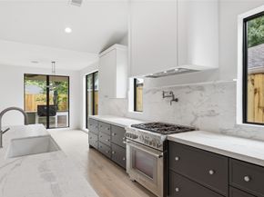 2023 Viking Drive, Houston TX 77018