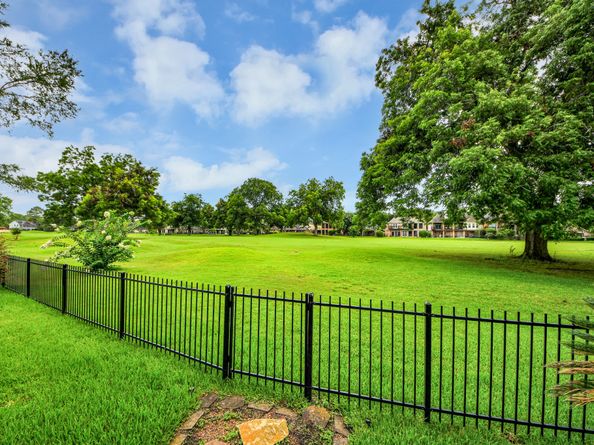 1823 Rock Fence Drive, Richmond TX 77406