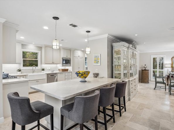 542 Ramblewood Road, Houston TX 77079